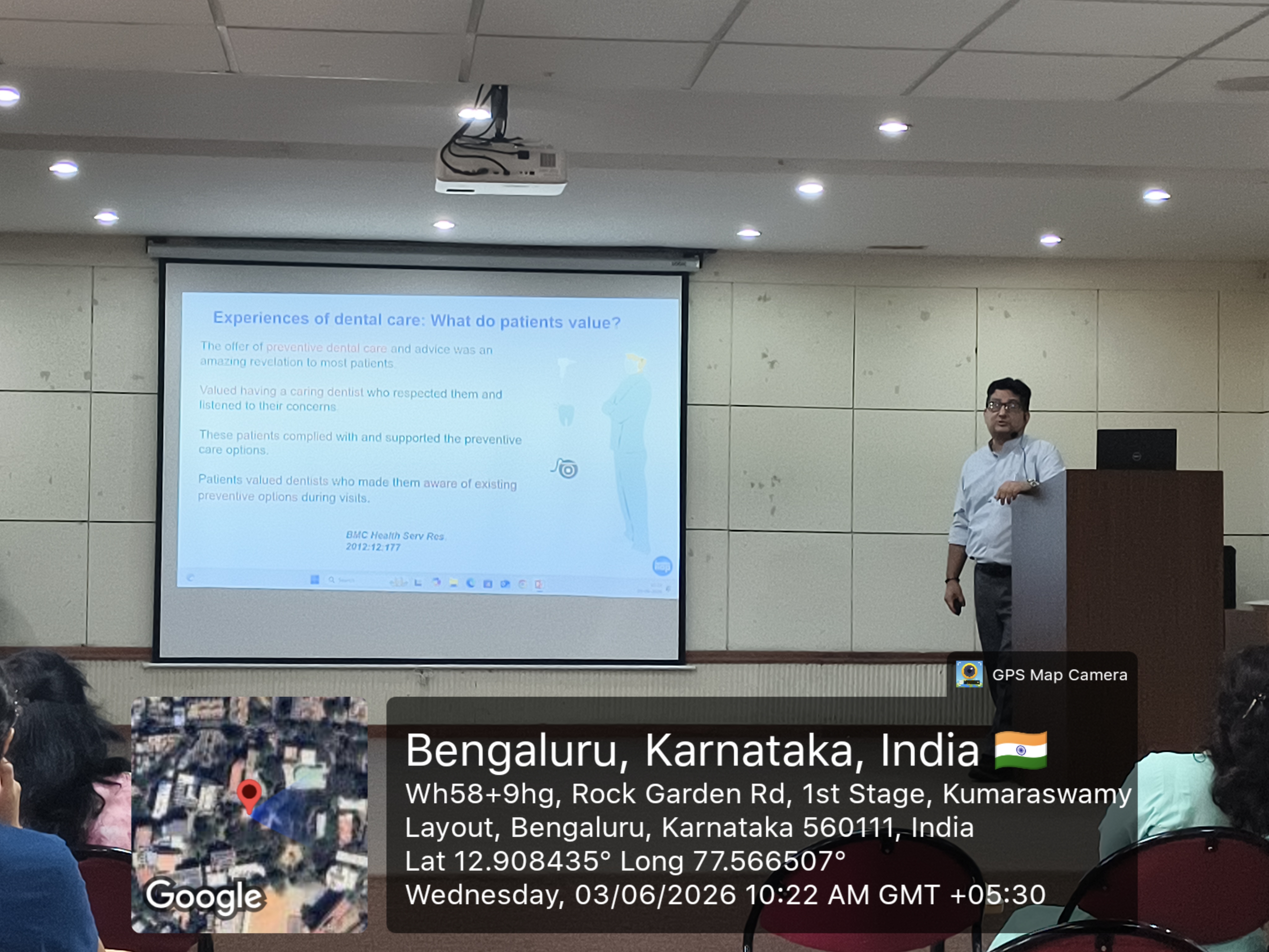 Speaker presenting during the iTOP course