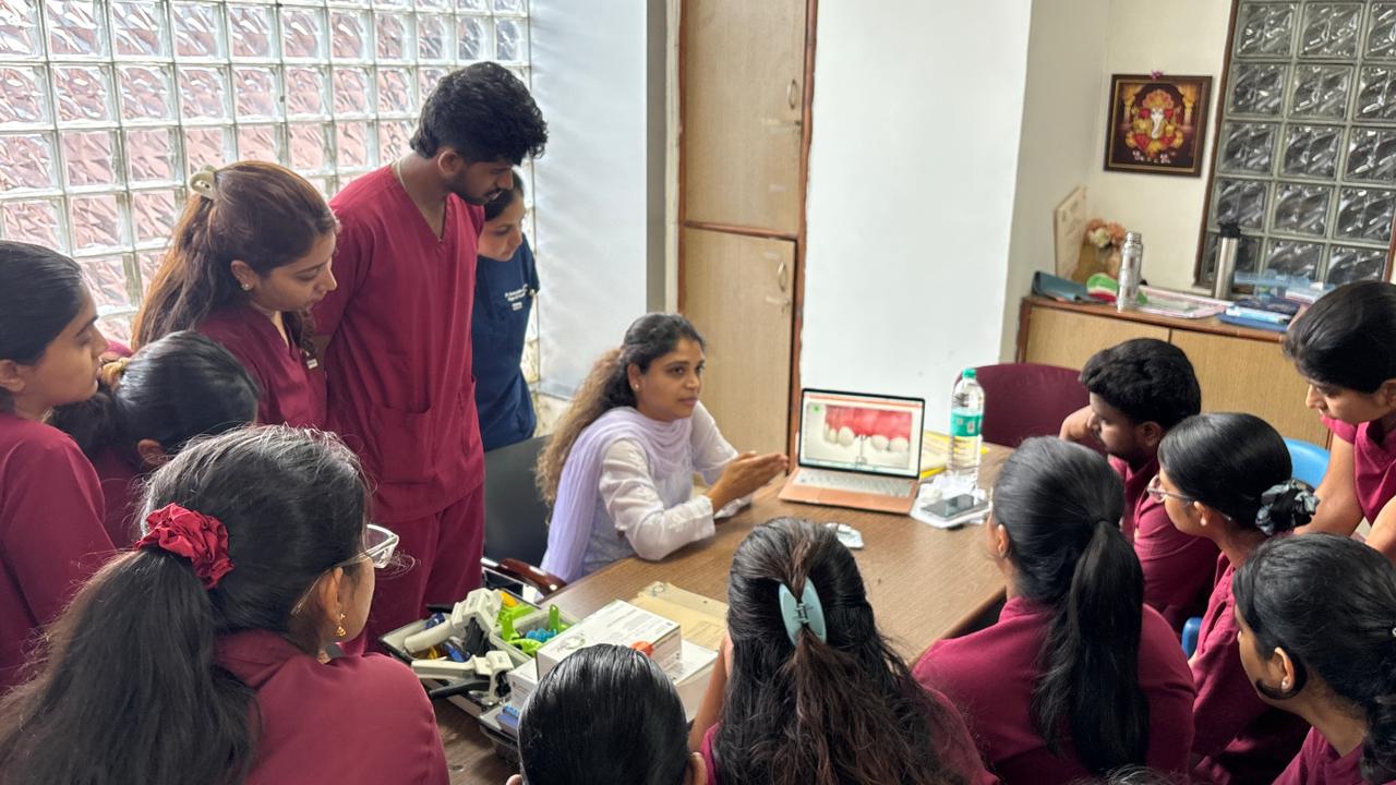 Small group demonstration on digital implant diagnosis and planning